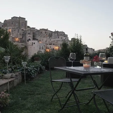 Konukevi Il Giardino Di Eleonora 4*